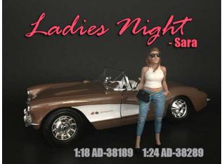 Ladies Night *Sara* (Auto nicht enthalten!) American Diorama 1:18