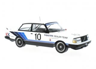 Volvo 240 Turbo, RHD, No.10, Volvo Dealer Team, ATCC, R.Francevic, 1986 IXO 1:18 Metallmodell (Türen/Hauben nicht zu öffnen!)