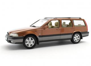 Volvo V70 XC Cross Country sandstone pearl 96-99v Cult Scale Models 1:18 Resinemodell (Türen, Motorhaube... nicht zu öffnen!)