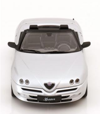 Alfa Romeo Spider mit abnehmbarem Softtop 1999 silber Limited Edition 750 pcs. Norev 1:18 Metallmodell