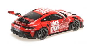 PORSCHE 911 (992) GT3RS - 2024 - RED - GETSPEED RACE TAXI Minichamps 1:18 Metallmodell