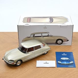 Citroën DS 23 Pallas 1973 Tholonnet Beige  Norev 1:12 Metallmodell (Türen/Hauben nicht zu öffnen!)