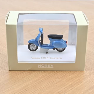 Vespa 125 Primavera 1968 Blau  Norev 1:18 Metallmodell