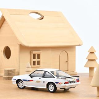 Opel Manta Guy Frequelin 1984 White   Norev 1:18 Metallmodell (Türen/Hauben nicht zu öffnen!)