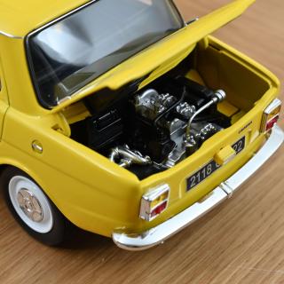 Simca 1000 LS 1974 Maya Yellow 1:18  Norev 1:18 Metallmodell 2 Türen, Motorhaube und Kofferraum zu öffnen!