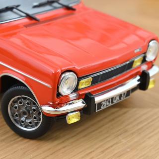 Simca 1100 TI 1974 Sumatra Red Norev 1:18 Metallmodell (Türen/Hauben nicht zu öffnen!)