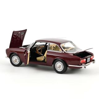 Alfa Romeo 2000 GTV 1973 Maroon  Norev 1:18 Metallmodell 2 Türen, Motorhaube und Kofferraum zu öffnen!