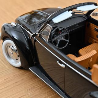 VW 1303 Cabriolet 1972 Black  Norev 1:18 Metallmodell (Türen/Hauben nicht zu öffnen!)