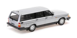 VOLVO 240 GL BREAK - 1986 - SILVER Minichamps 1:18 Metallmodell, Türen, Motorhaube... nicht zu öffnen