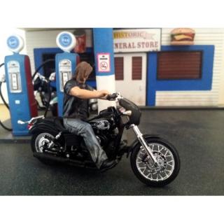 Figur Biker \"Ace\" American Diorama 1:18 (Motorrad und Zubehör nicht enthalten!)