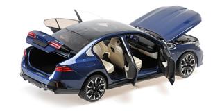 BMW i5 - 2023 - BLUE METALLIC Minichamps 1:18 Metallmodell mit zu öffnenden Türen und Haube(n)