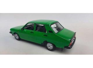 Dacia 1310TLX, green 1991 Triple 9 1:18 (Türen, Motorhaube... nicht zu öffnen!)