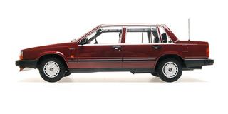 VOLVO 740 GL - 1986 – RED Minichamps 1:18 Metallmodell