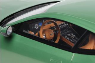 ASTON MARTIN DB12 VANTAGE GREEN 2023 GT Spirit 1:18 Resinemodell (Türen, Motorhaube... nicht zu öffnen!)