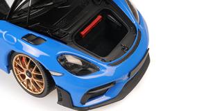 PORSCHE CAYMAN GT4 RS - 2024 -BLUE W/ WEISSACH PACKAGE Minichamps 1:18 Metallmodell mit zu öffnenden Türen und Haube(n)