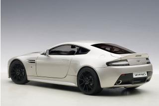 ASTON MARTIN V12 VANTAGE S (METEORITE SILVER) 2015 AUTOart 1:18