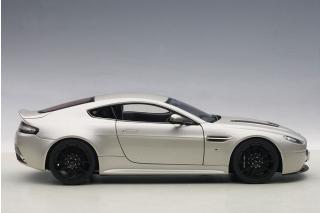 ASTON MARTIN V12 VANTAGE S (METEORITE SILVER) 2015 AUTOart 1:18