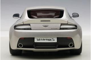 ASTON MARTIN V12 VANTAGE S (METEORITE SILVER) 2015 AUTOart 1:18