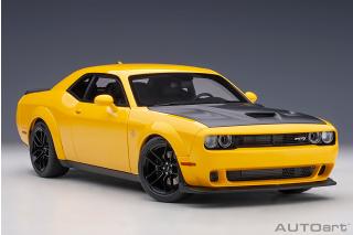 Dodge Challenger SRT Hellcat widebody 2018 (yellow jacket/satin black painted hood) (composite model/full openings) AUTOart 1:18