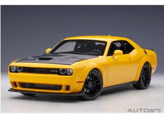 Dodge Challenger SRT Hellcat widebody 2018 (yellow jacket/satin black painted hood) (composite model/full openings) AUTOart 1:18