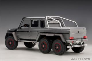 Mercedes-Benz G63 AMG 6x6 designo platinum magno AutoArt 1:18