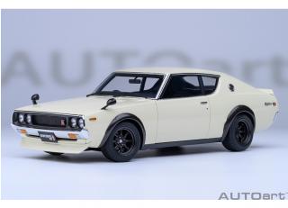 Nissan Skyline 2000 GT-R 1973 (KPGC110) TUNED VERSION (white) (composite model, total  4 openings) AUTOart 1:18