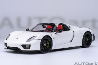 PORSCHE 918 SPYDER WEISSACH PACKAGE (WHITE/RED) AUTOart 1:18