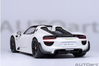 PORSCHE 918 SPYDER WEISSACH PACKAGE (WHITE/RED) AUTOart 1:18