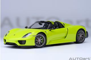 PORSCHE 918 SPYDER WEISSACH PACKAGE (ACID GREEN) AUTOart 1:18