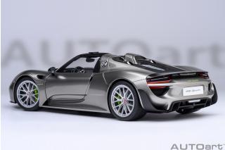 PORSCHE 918 SPYDER WEISSACH PACKAGE (LIQUID METAL SILVER) AUTOart 1:18