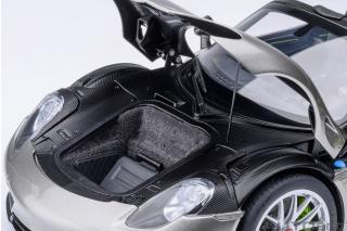 PORSCHE 918 SPYDER WEISSACH PACKAGE (LIQUID METAL SILVER) AUTOart 1:18