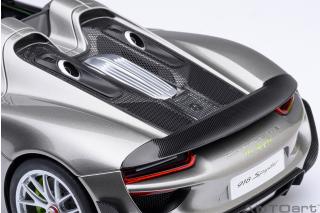 PORSCHE 918 SPYDER WEISSACH PACKAGE (LIQUID METAL SILVER) AUTOart 1:18