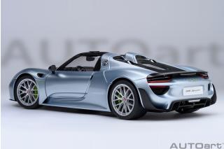 PORSCHE 918 SPYDER WEISSACH PACKAGE (LIQUID METAL CHROM/BLUE) AUTOart 1:18