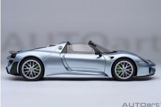 PORSCHE 918 SPYDER WEISSACH PACKAGE (LIQUID METAL CHROM/BLUE) AUTOart 1:18