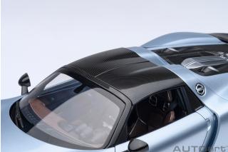 PORSCHE 918 SPYDER WEISSACH PACKAGE (LIQUID METAL CHROM/BLUE) AUTOart 1:18