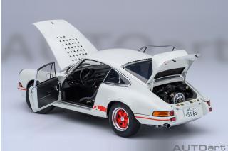 PORSCHE 911 CARRERA 2.7 RS \"THE CIRCUIT WOLF\" AUTOart 1:18