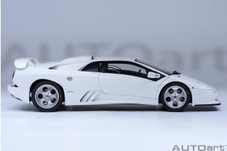 Lamborghini Diablo SE30 JOTA (IMPACT WHITE) (composite model/ full openings) AUTOart 1:18