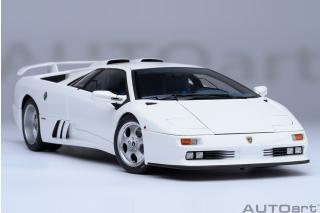 Lamborghini Diablo SE30 JOTA (IMPACT WHITE) (composite model/ full openings) AUTOart 1:18