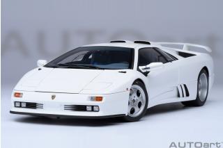 Lamborghini Diablo SE30 JOTA (IMPACT WHITE) (composite model/ full openings) AUTOart 1:18