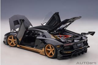 Liberty Walk LB-Works Lamborghini Aventador Limited Edition (glänzend schwarz/goldene Akzente) (composite model/full openings) AUTOart 1:18