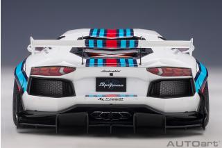 Liberty Walk LB-Works Lamborghini Aventador Limited Edition (Martini Livery) (composite model/full openings) AUTOart 1:18