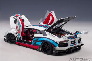 Liberty Walk LB-Works Lamborghini Aventador Limited Edition (Martini Livery) (composite model/full openings) AUTOart 1:18