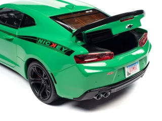 Chevrolet Camaro SS 1LE 2017 Krypton Green with black interior (NICKEY) Auto World 1:18