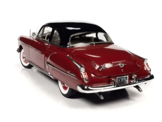 Oldsmobile 88 Holiday Coupe 1950 Chariot Red with Black Hardtop Auto World 1:18