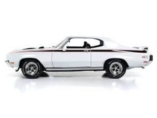 Buick Hardtop GSX (MCACN) 1970 Apollo White with Black GSX Stripes   Auto World 1:18