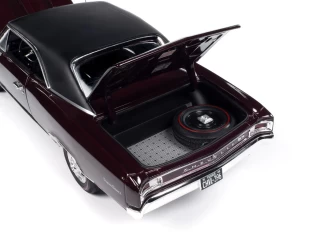 Chevrolet Chevelle SS396 1966 Madeira Maroon Auto World 1:18