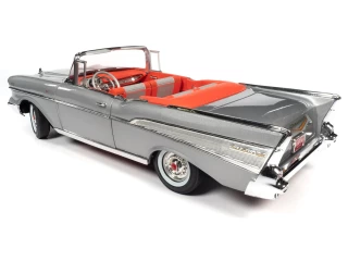 Chevrolet Bel Air Convertible 1957 Inca Silver Auto World 1:18