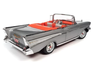 Chevrolet Bel Air Convertible 1957 Inca Silver Auto World 1:18