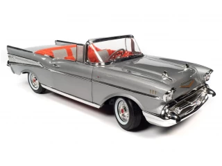 Chevrolet Bel Air Convertible 1957 Inca Silver Auto World 1:18