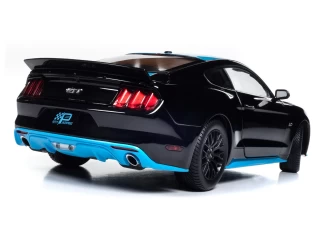 Ford Mustang Petty`s Garage 2016 Black with Petty Blue Stripes Auto World 1:18